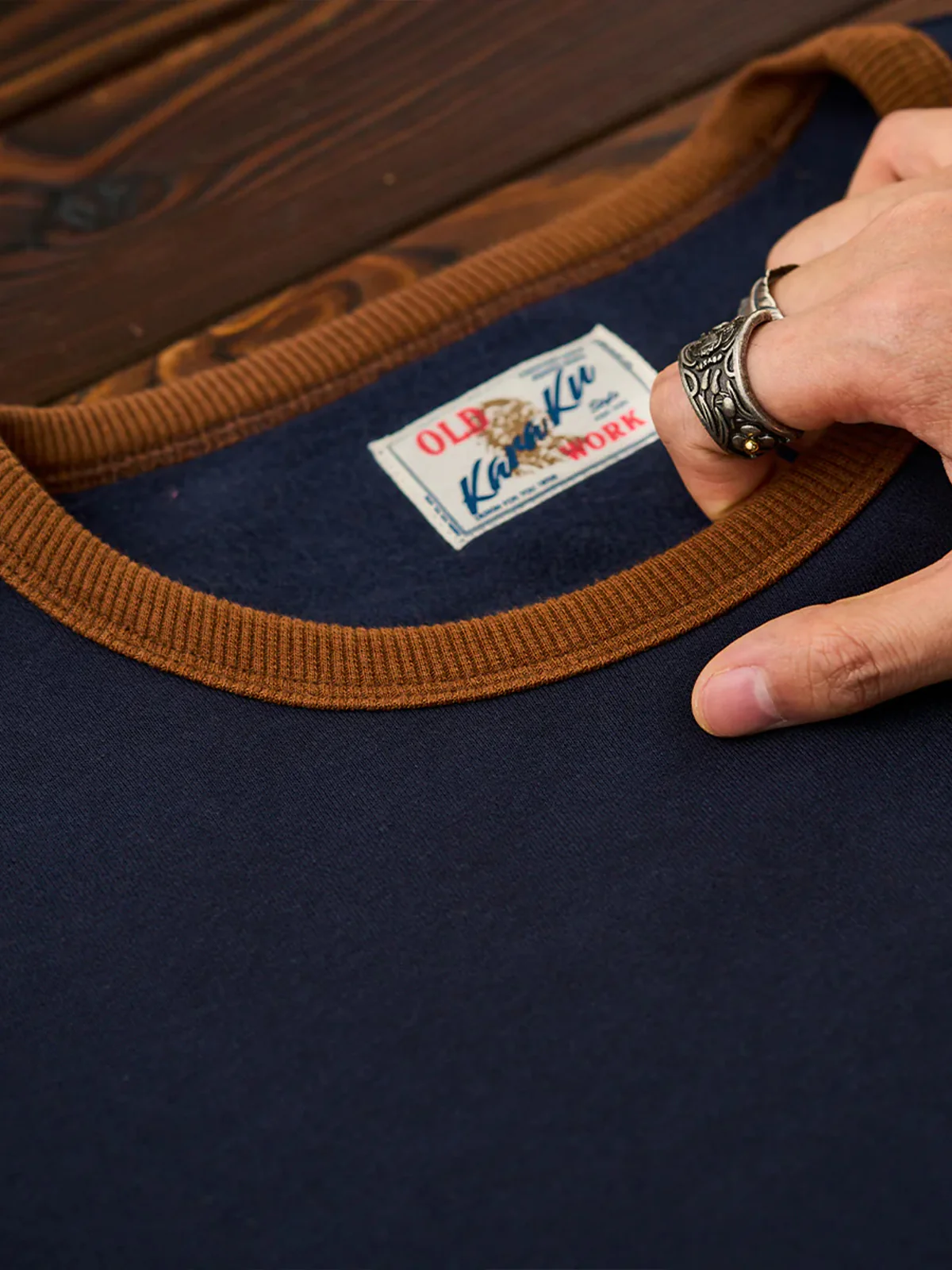 "KaraKu" Embroidery Elbow Suede Patches Brushed Cotton Sweatshirt - Image 14