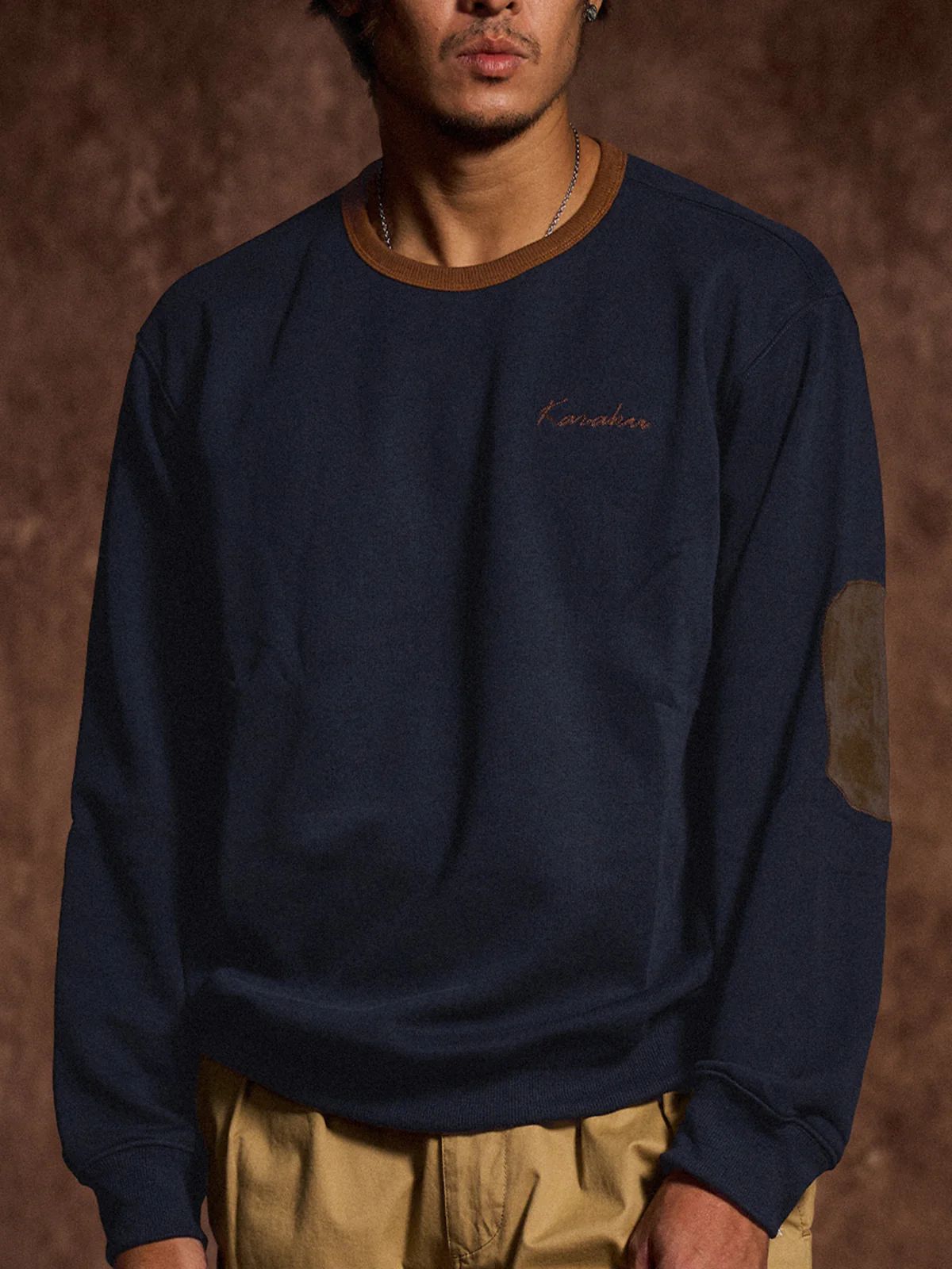 "KaraKu" Embroidery Elbow Suede Patches Brushed Cotton Sweatshirt - Image 7